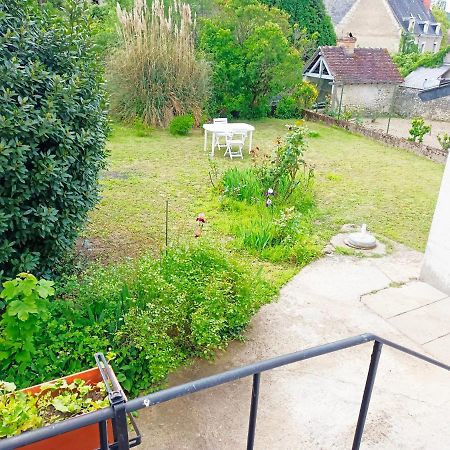 Petite Maison Etape Loire A Velo Ou Compostelle Mosnes Buitenkant foto
